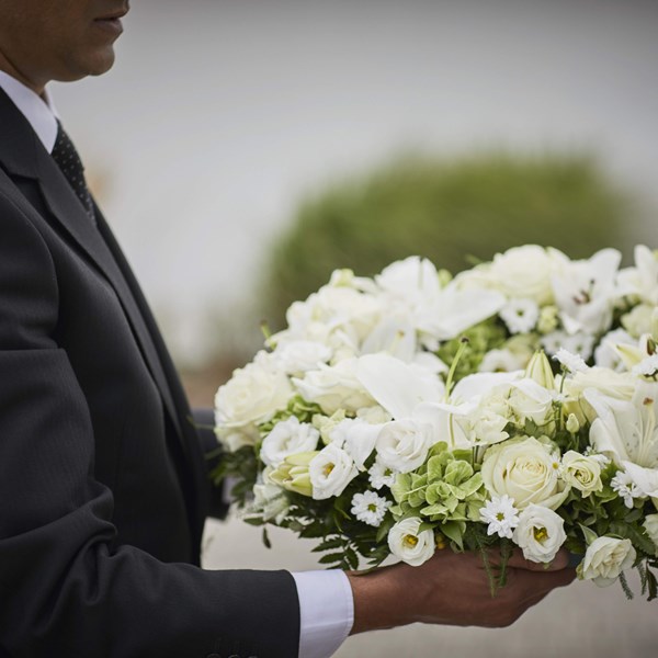 How to Organise a Wake | Step-by-Step Guide | Dignity Funerals