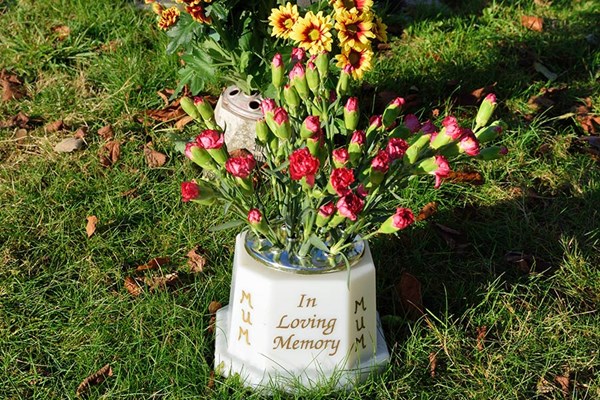 Engraved memorial vases