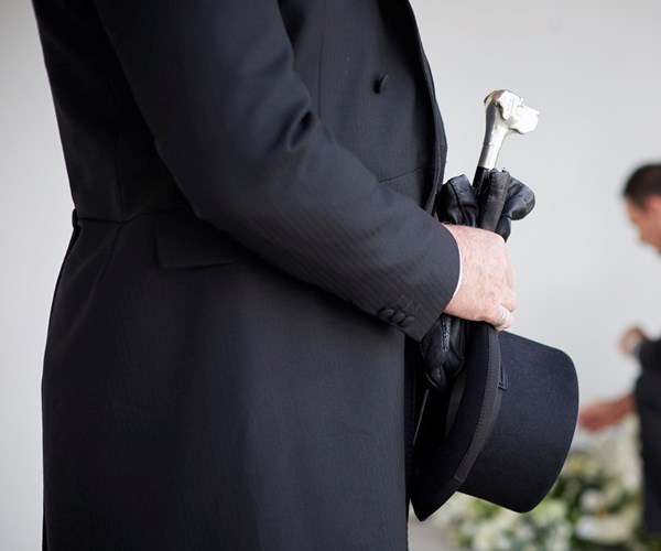 Choosing a Funeral Director | Dignity Funerals