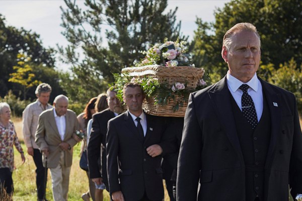 Woodland burial and green funerals | Dignity